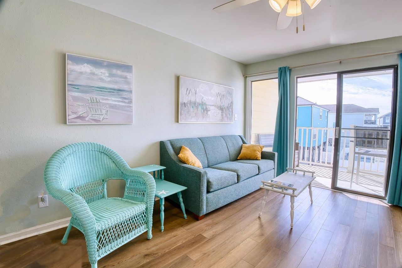 301 N Waccamaw Dr.  Photo 7