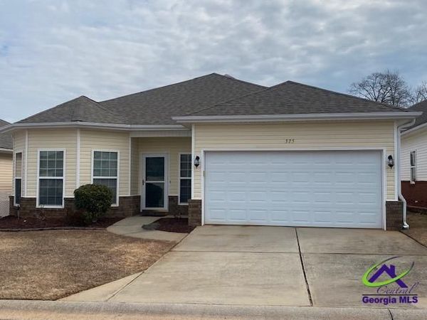 375 spyglass Hill Drive, Perry, GA