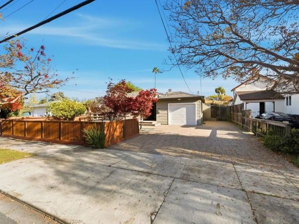 976 2nd Avenue, Redwood City, CA 94063