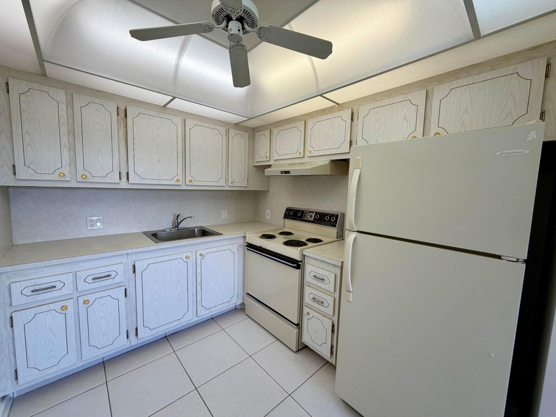 83 Preston B, Boca Raton, FL 33434 Photo
