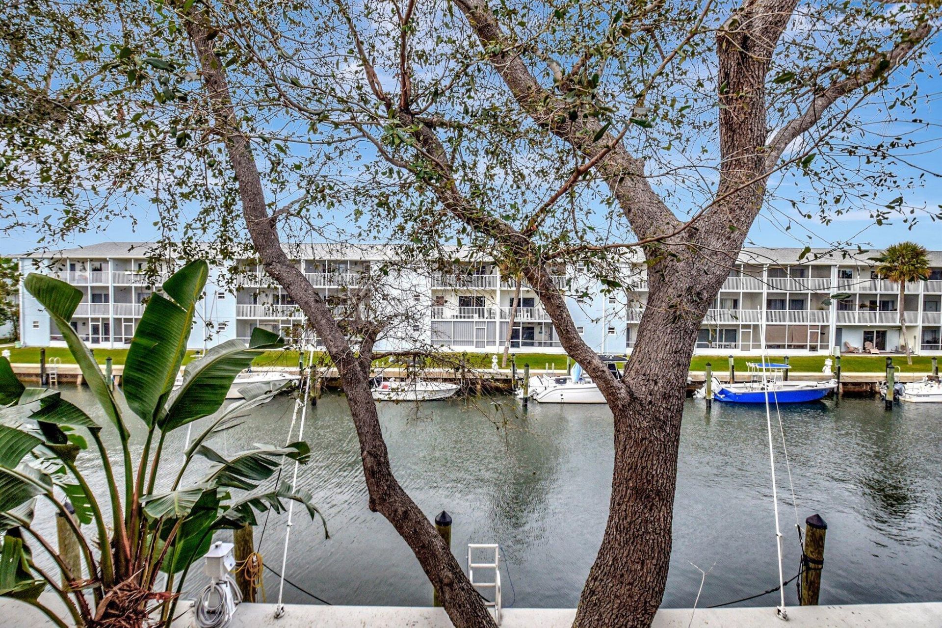 1125 Lake Shore Drive, Unit 203, Lake Park, FL 33403 Photo