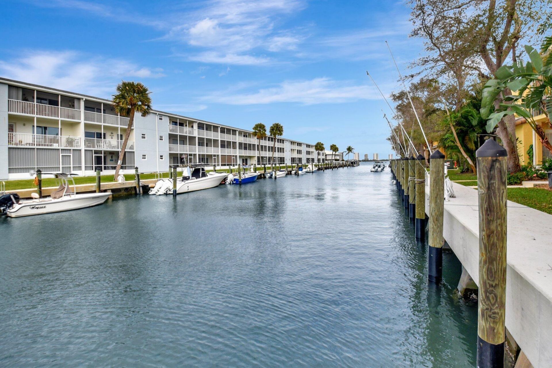 1125 Lake Shore Drive, Unit 203, Lake Park, FL 33403 Photo