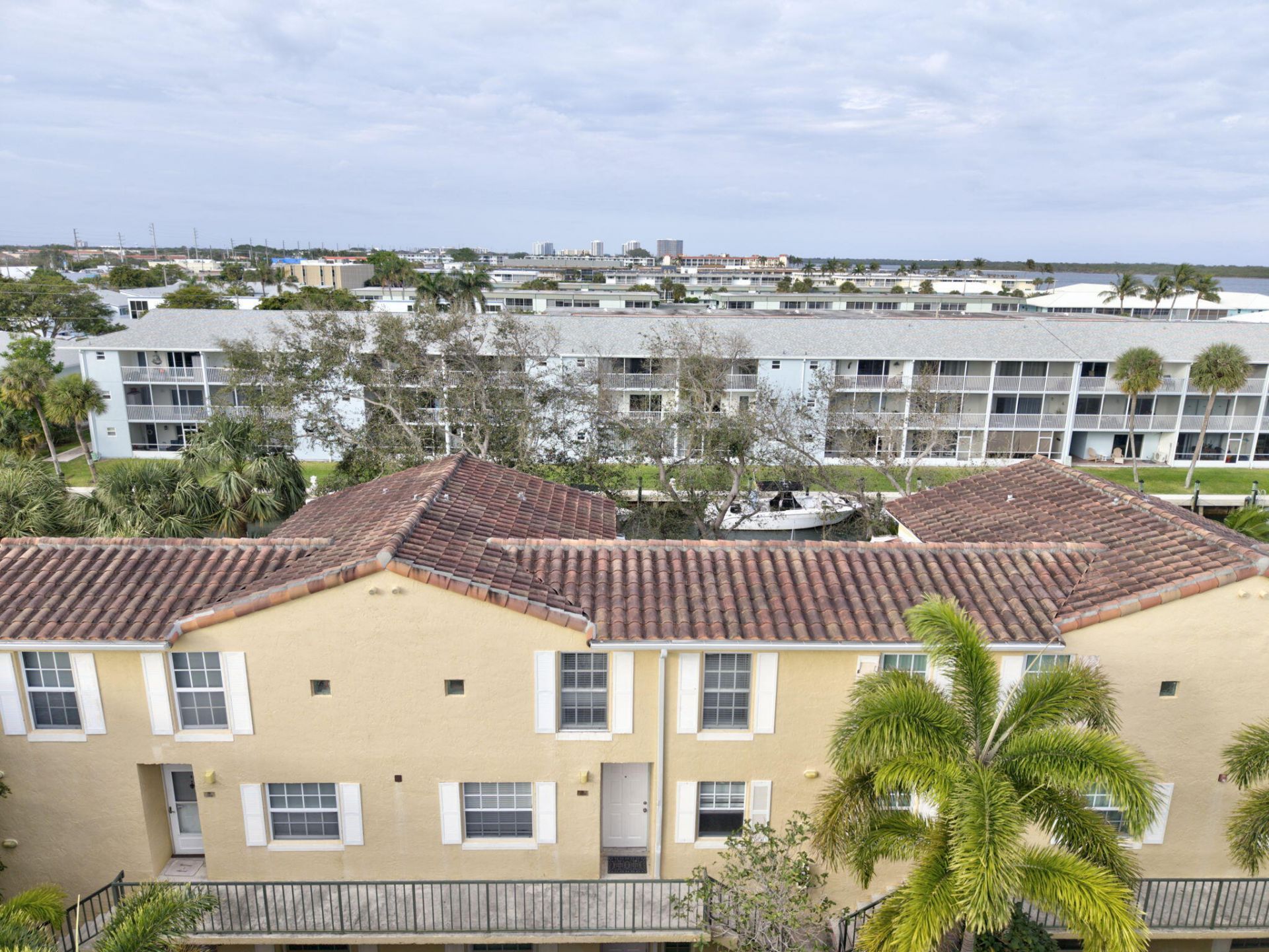 1125 Lake Shore Drive, Unit 203, Lake Park, FL 33403 Photo