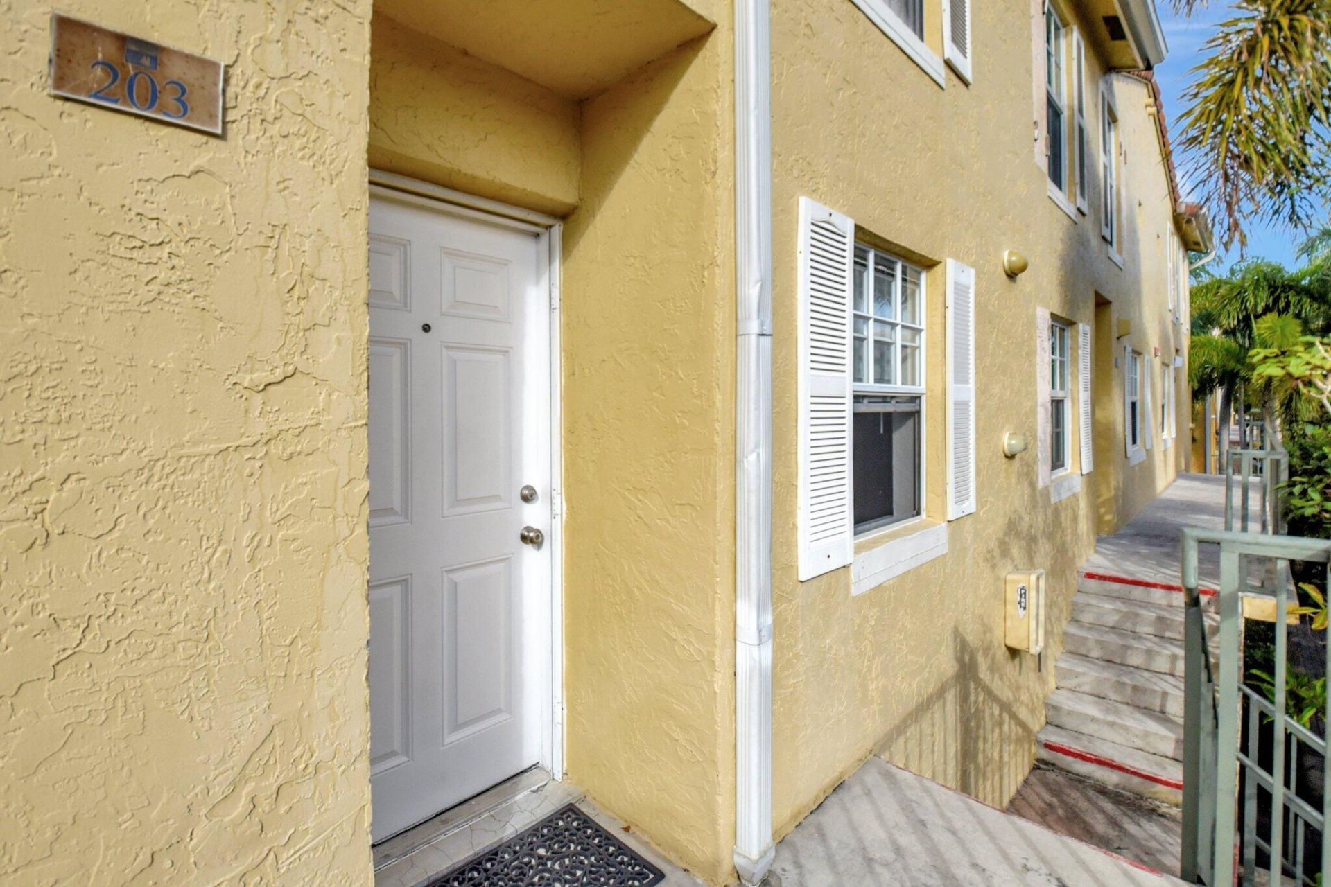 1125 Lake Shore Drive, Unit 203, Lake Park, FL 33403 Photo