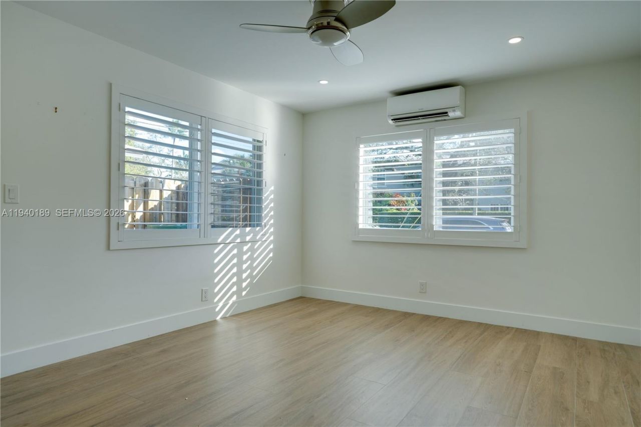 421 SW 14th Ct, Fort Lauderdale, FL 33315 Photo