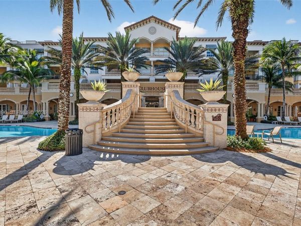 16135 Emerald Estates Dr, Unit 162, Weston, FL 33331