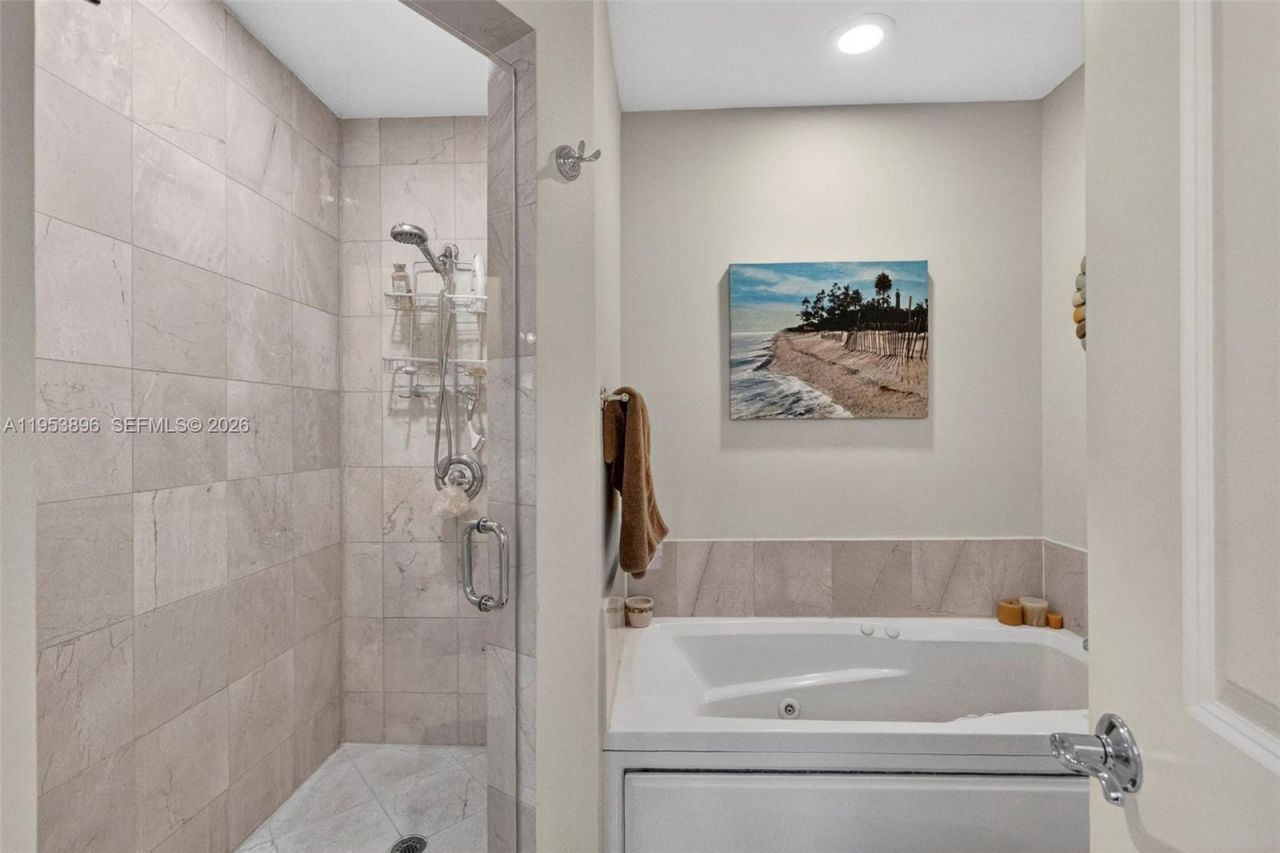 16135 Emerald Estates Dr , Unit 162, Weston, FL 33331 Photo