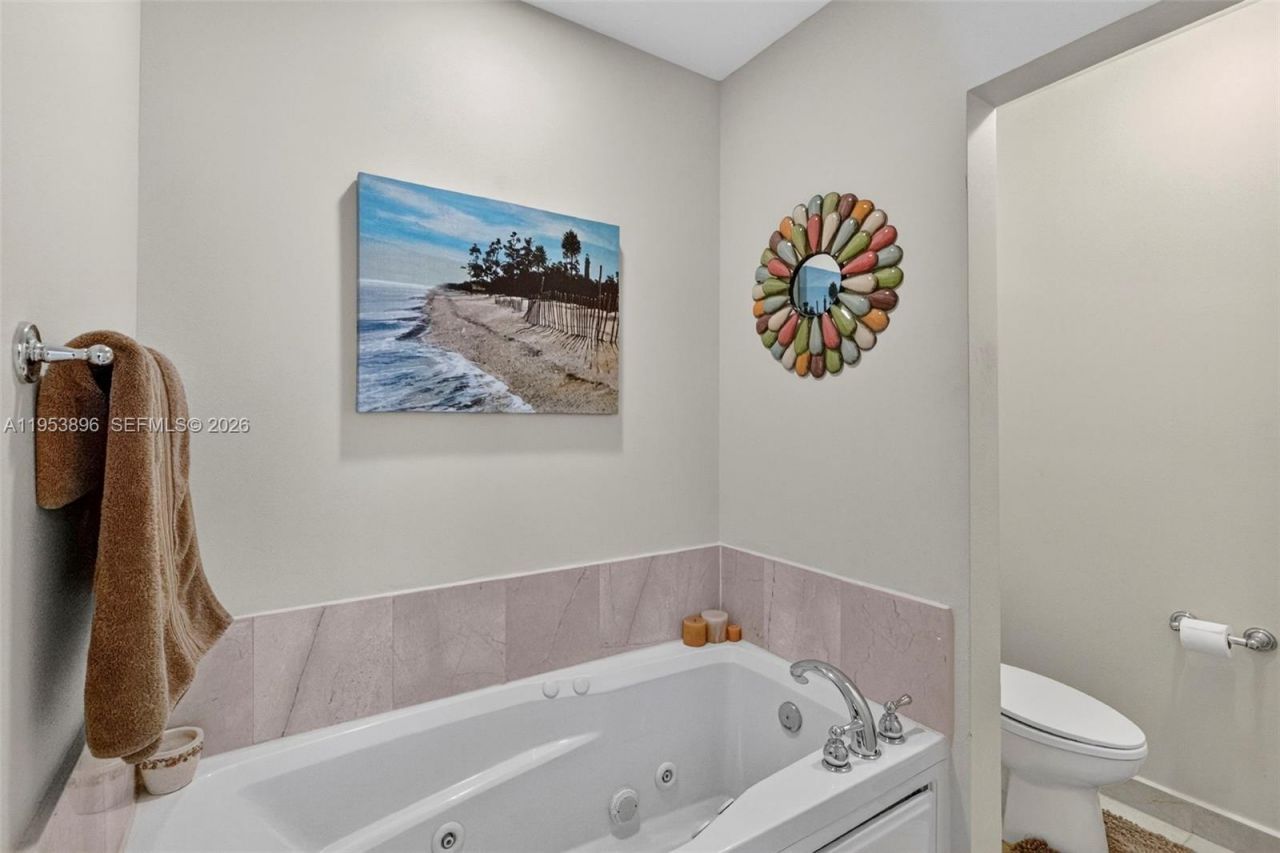 16135 Emerald Estates Dr, Unit 162, Weston, FL 33331 Photo