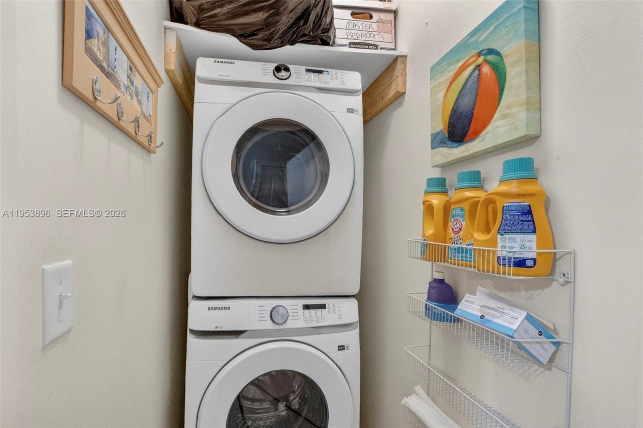 16135 Emerald Estates Dr , Unit 162, Weston, FL 33331 Photo