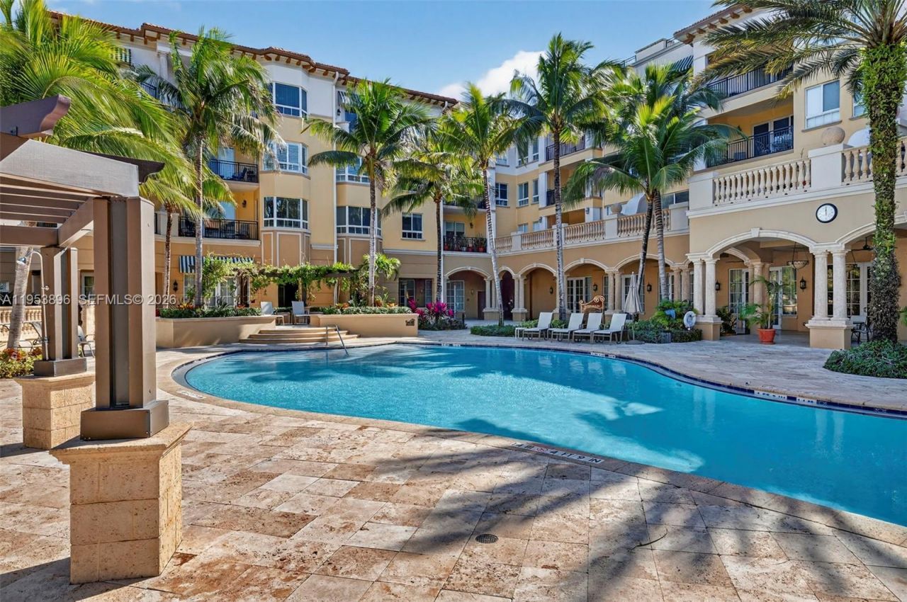 16135 Emerald Estates Dr , Unit 162, Weston, FL 33331 Photo