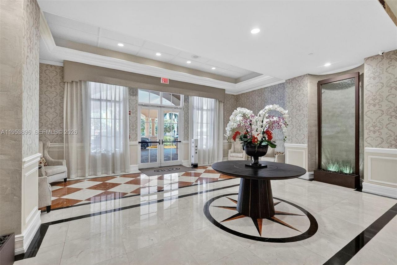 16135 Emerald Estates Dr , Unit 162, Weston, FL 33331 Photo