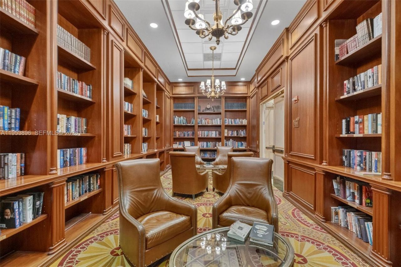 16135 Emerald Estates Dr , Unit 162, Weston, FL 33331 Photo