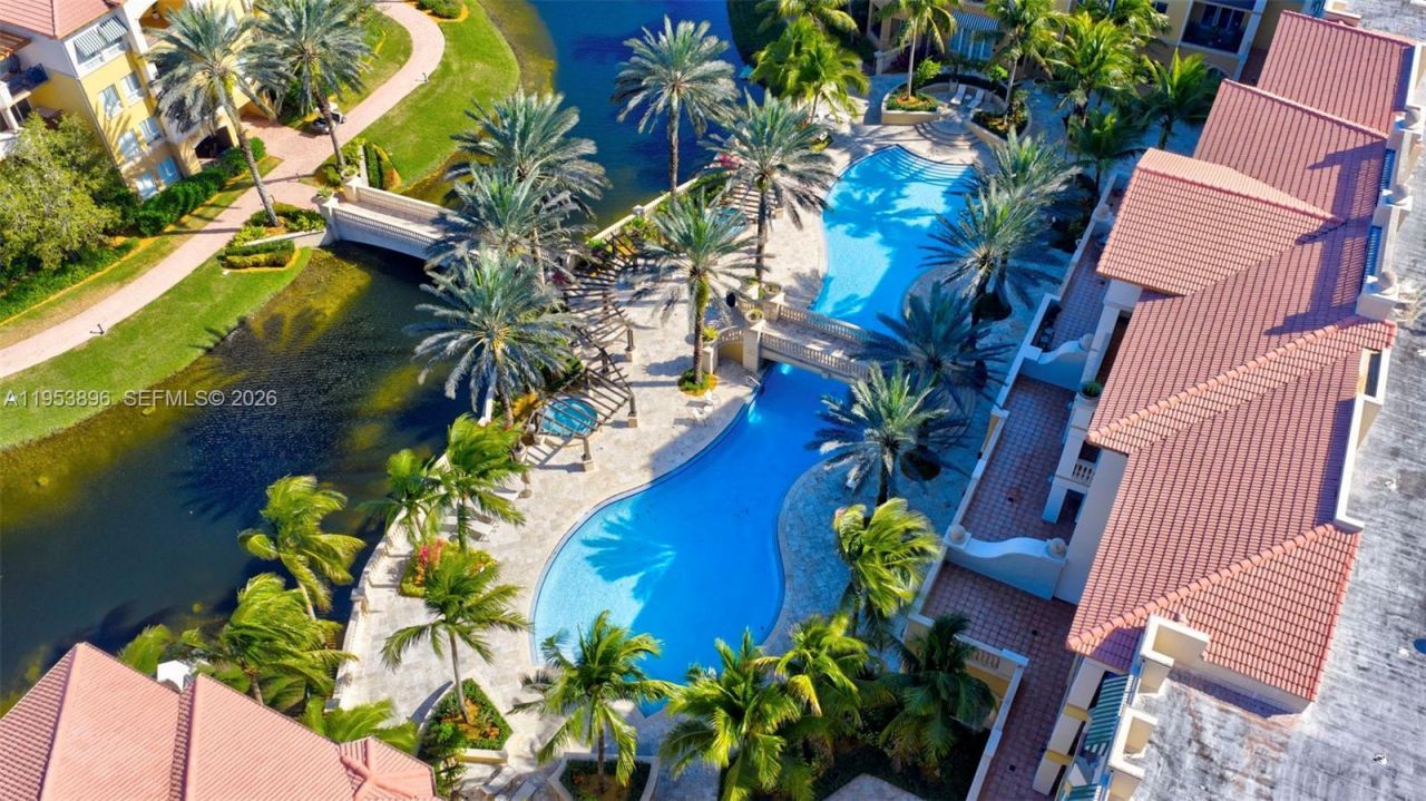 16135 Emerald Estates Dr, Unit 162, Weston, FL 33331 Photo