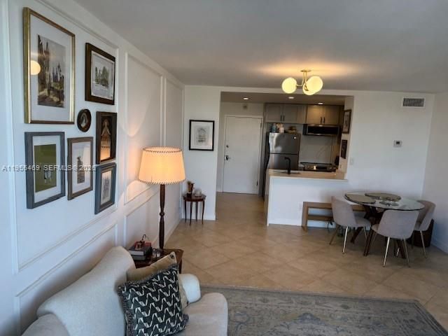 2000 NE 135th St, Unit 703, North Miami, FL 33181 Photo