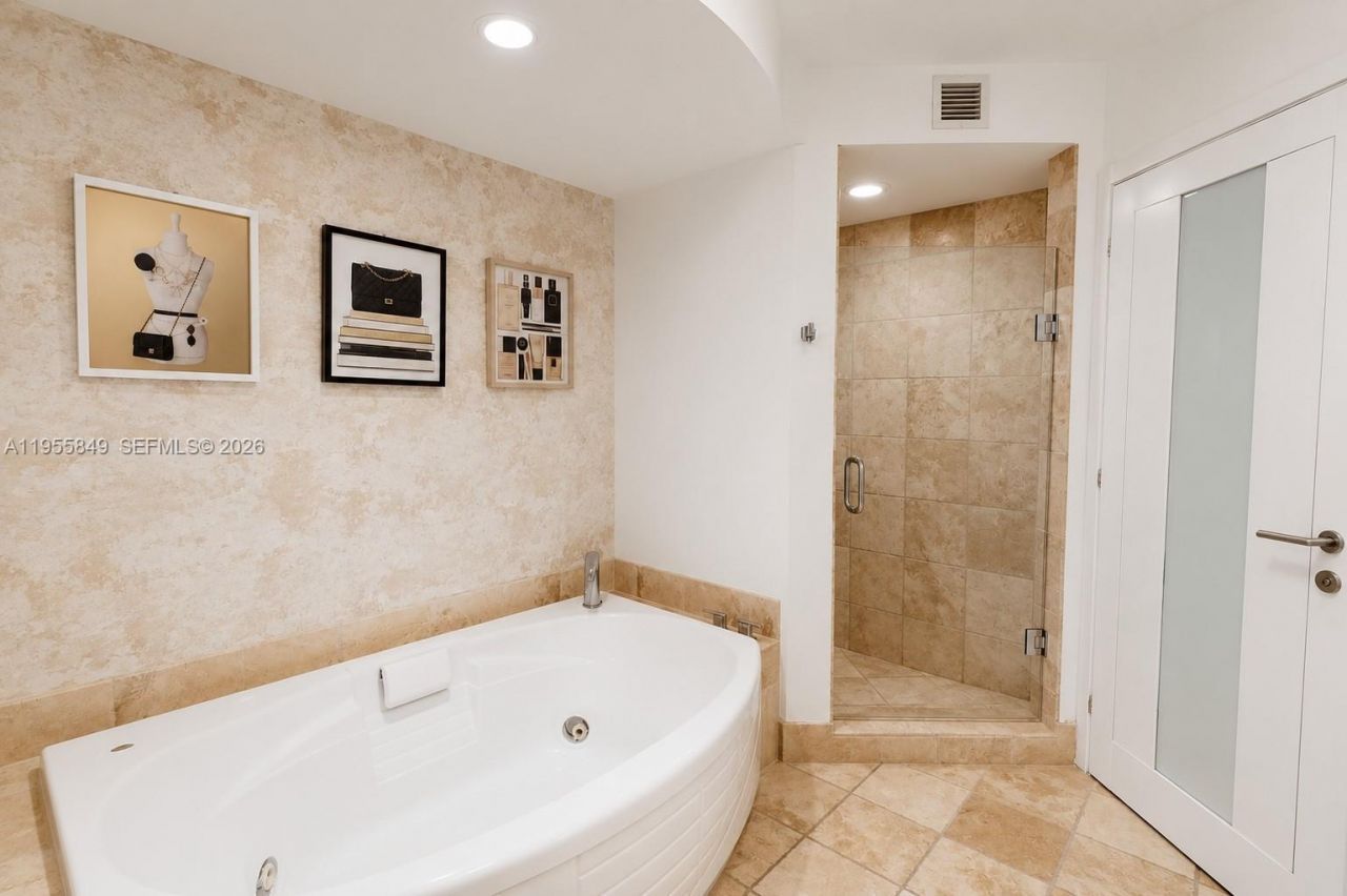 18201 Collins Ave, Unit 1507, Sunny Isles Beach, FL 33160 Photo