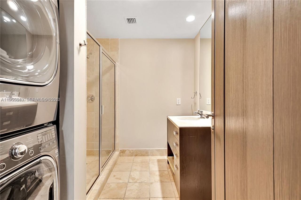 18201 Collins Ave , Unit 1507, Sunny Isles Beach, FL 33160 Photo