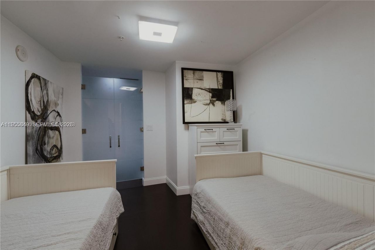 18201 Collins Ave , Unit 1507, Sunny Isles Beach, FL 33160 Photo