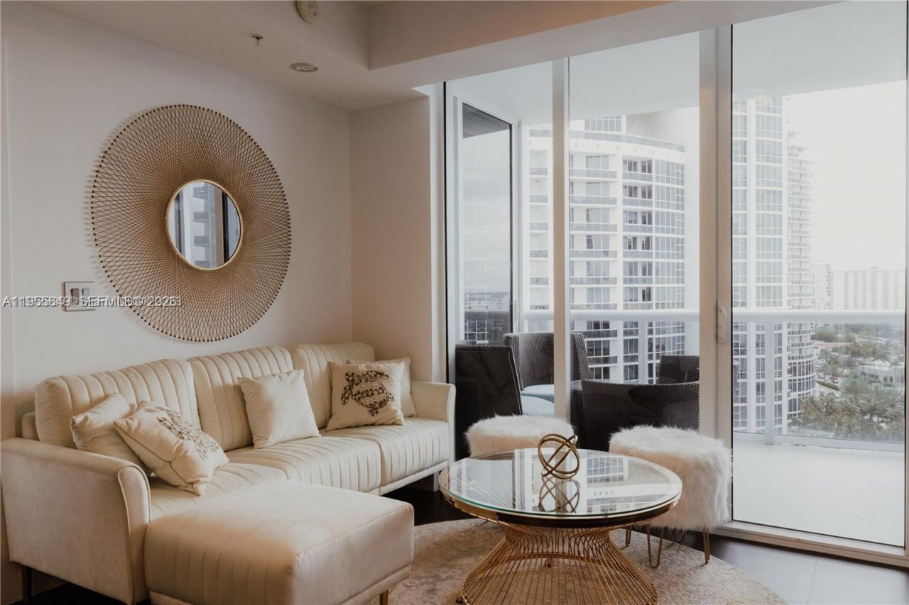 18201 Collins Ave , Unit 1507, Sunny Isles Beach, FL 33160 Photo