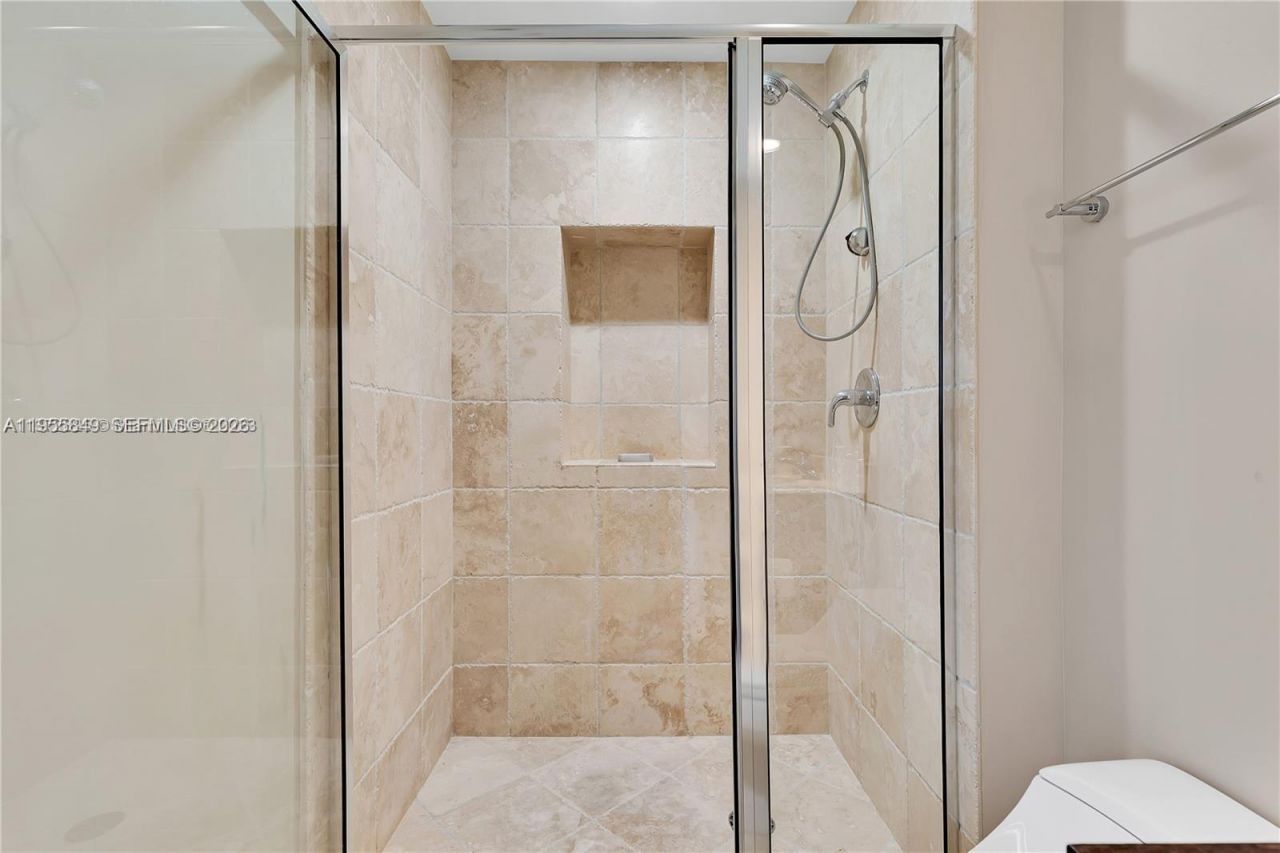 18201 Collins Ave , Unit 1507, Sunny Isles Beach, FL 33160 Photo