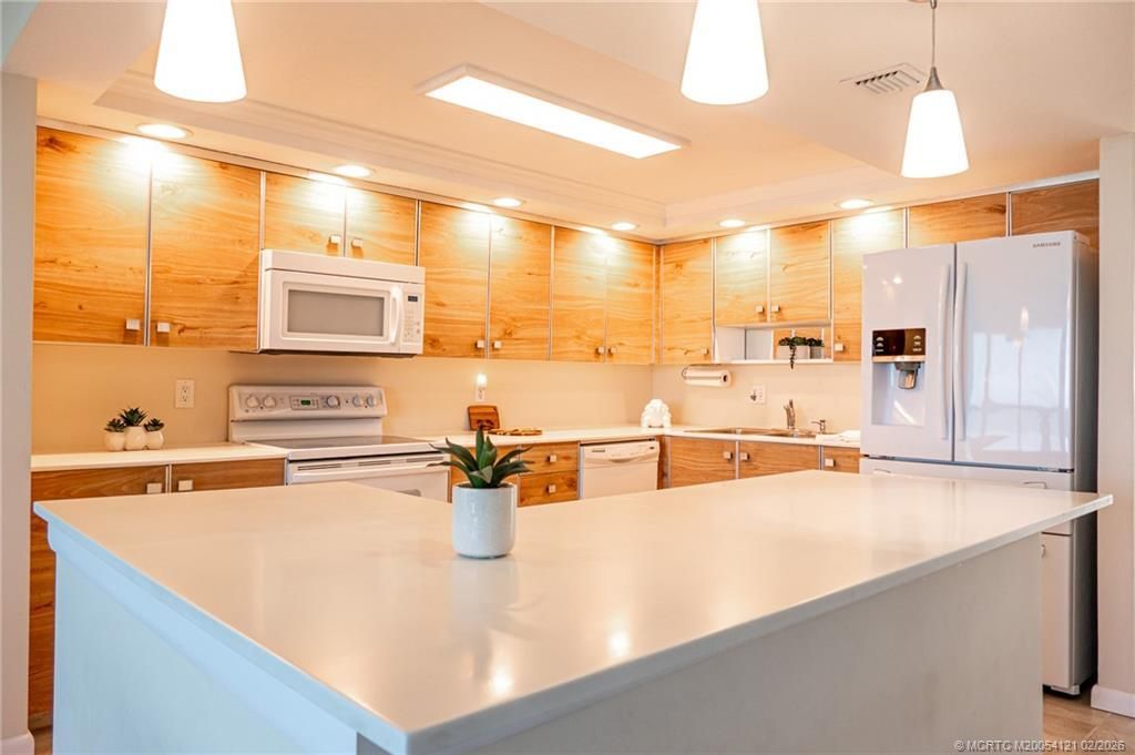 10410 S Ocean Drive, Unit 503, Jensen Beach, FL 34957 Photo