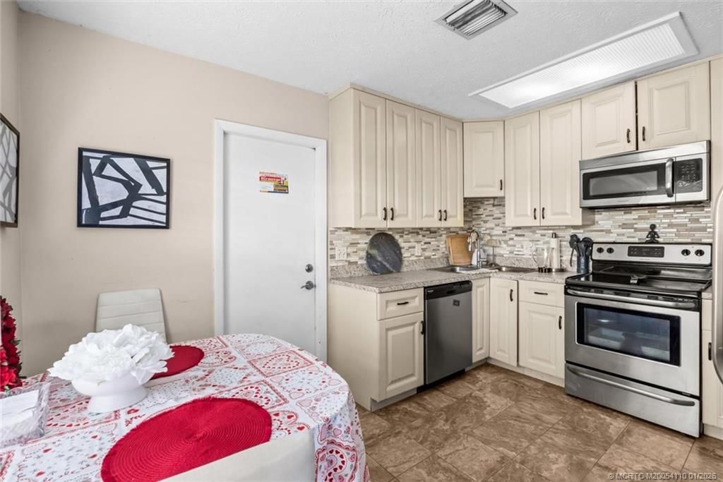 2055 SW Cranberry Street, Port Saint Lucie, FL 34953 Photo