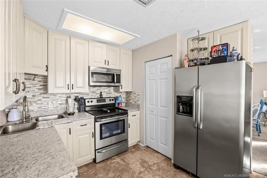 2055 SW Cranberry Street, Port Saint Lucie, FL 34953 Photo