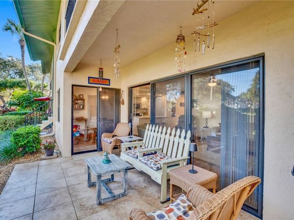 910 E Causeway Boulevard, Unit B11, Vero Beach, FL 32963