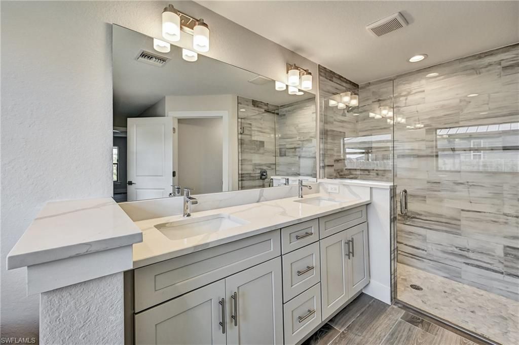 3613 NW 1st St, Cape Coral, FL 33993 Photo