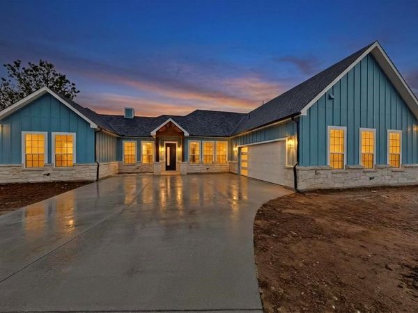 335 Cross Tie Ranch Road, Trinidad, TX 75163