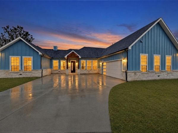 335 Cross Tie Ranch Road, Trinidad, TX 75163