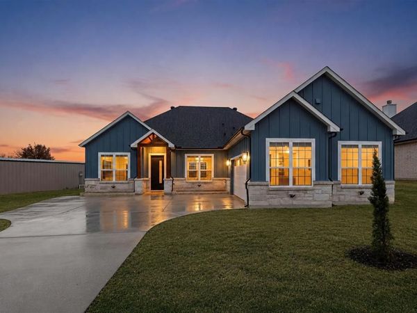 339 Cross Tie Ranch Road, Trinidad, TX 75163