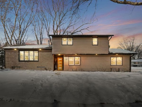 132 W Macarthur Street, Sun Prairie, WI 53590