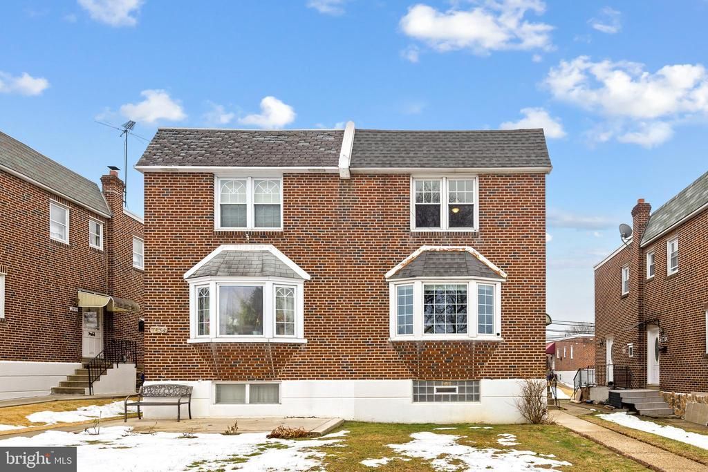 7851 Horrocks Street, Philadelphia, PA 19152 Main Photo