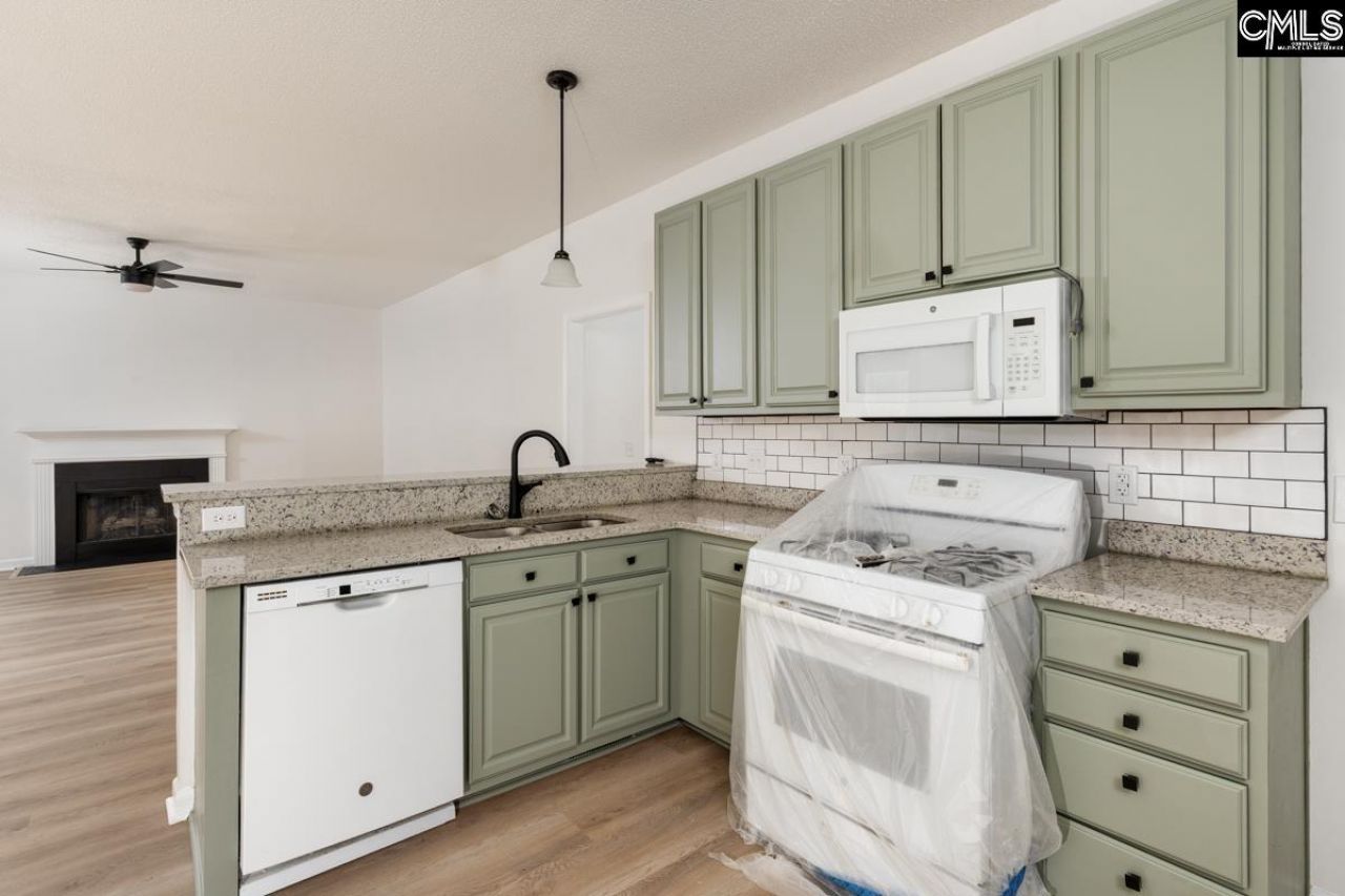 4 Saints Creek Place Photo 10