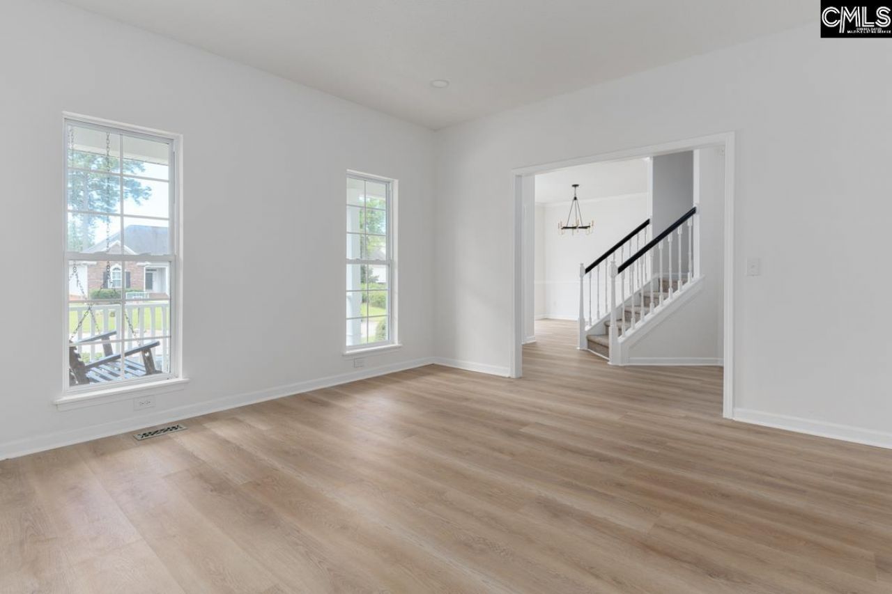 4 Saints Creek Place Photo 4