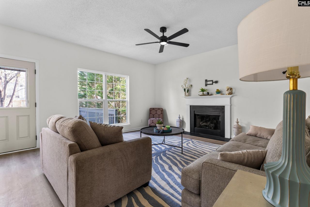 4 Saints Creek Place Photo 6