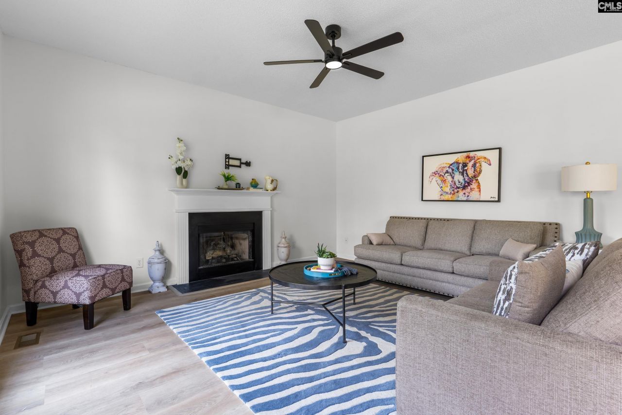 4 Saints Creek Place Photo 7