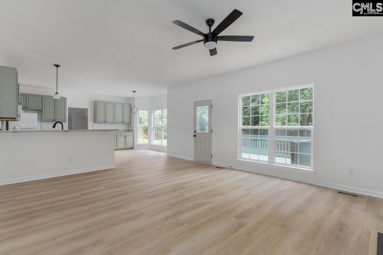 4 Saints Creek Place Photo 7