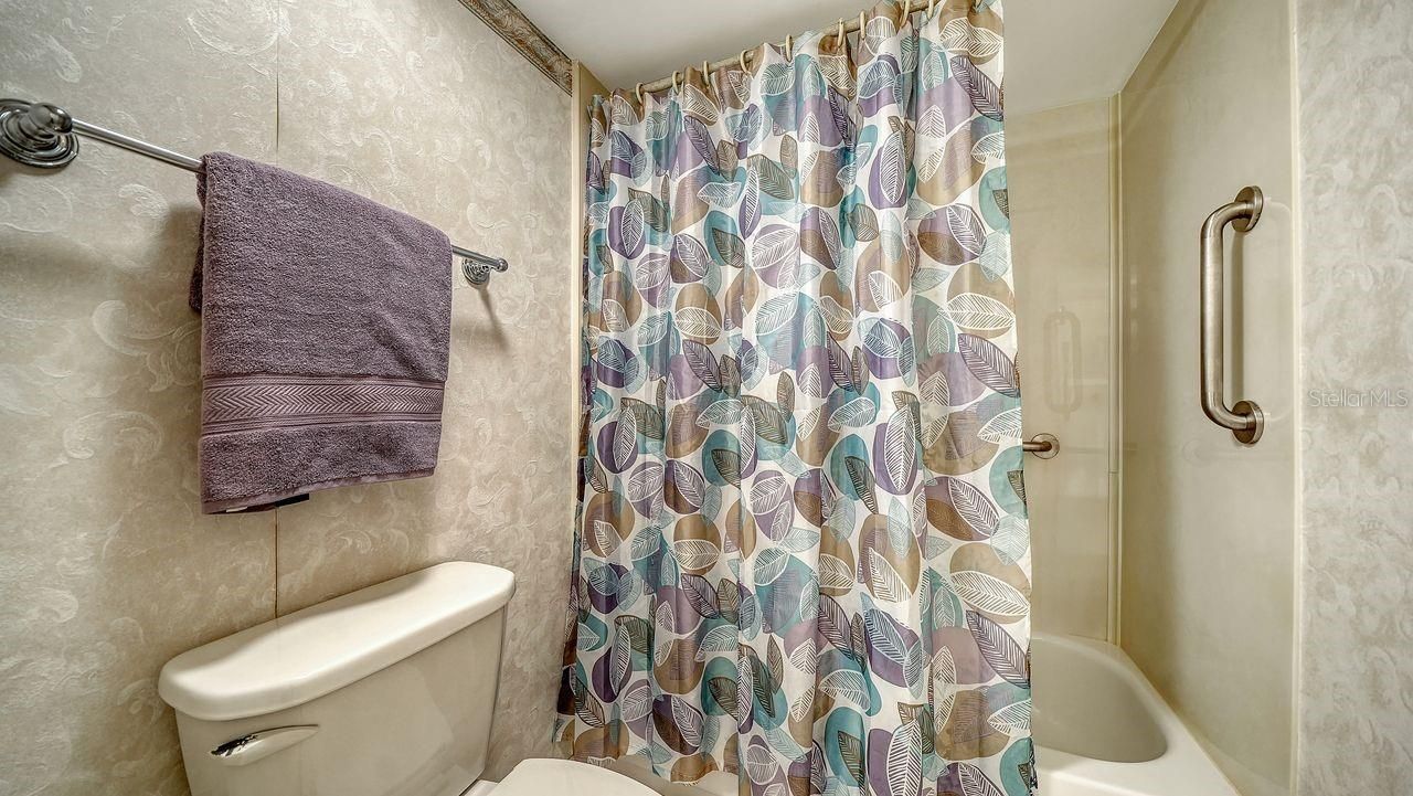 1125 W Peppertree Drive, Unit 302, Sarasota, FL 34242 Photo