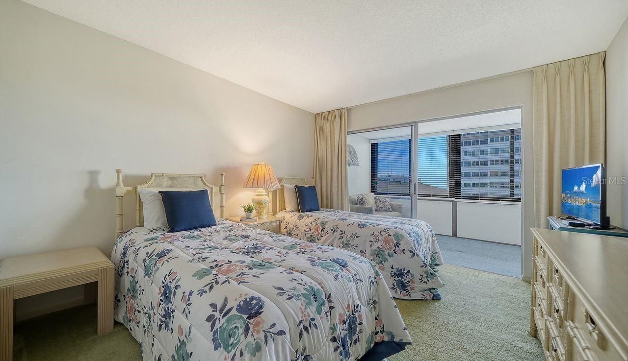 1125 W Peppertree Drive, Unit 302, Sarasota, FL 34242 Photo