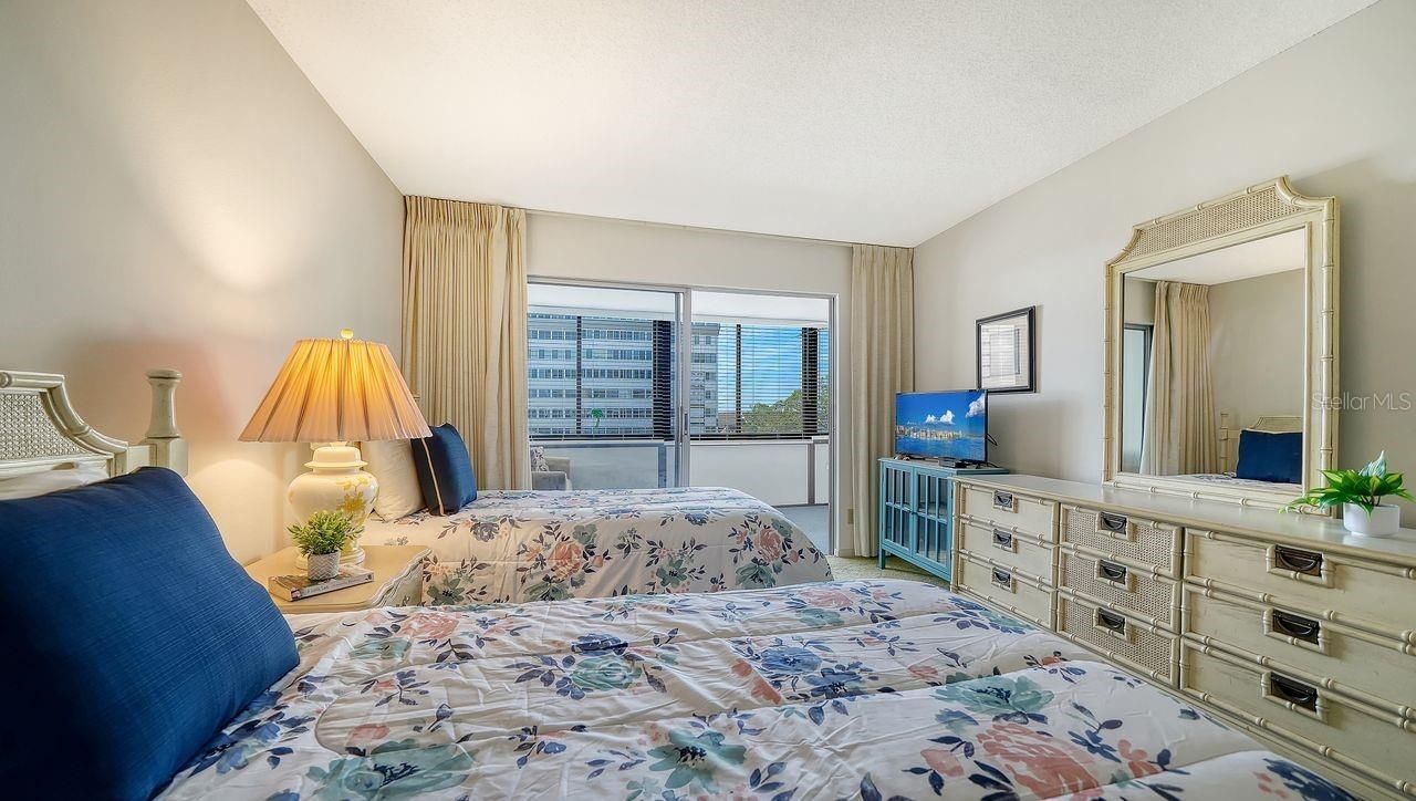 1125 W Peppertree Drive, Unit 302, Sarasota, FL 34242 Photo