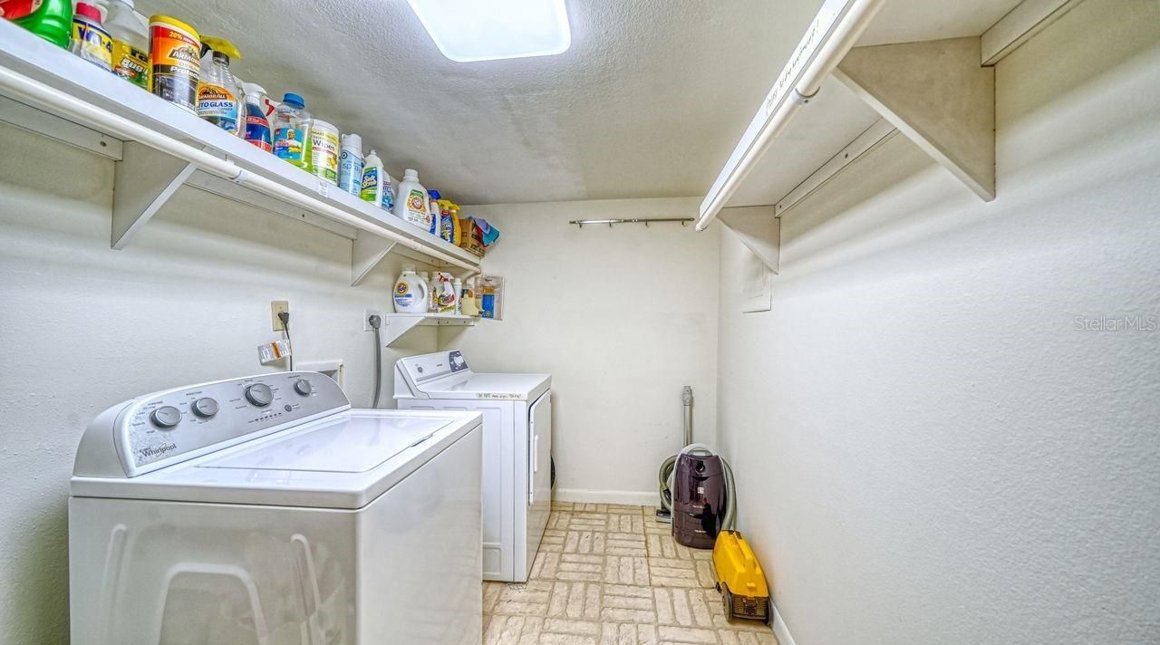 1125 W Peppertree Drive, Unit 302, Sarasota, FL 34242 Photo