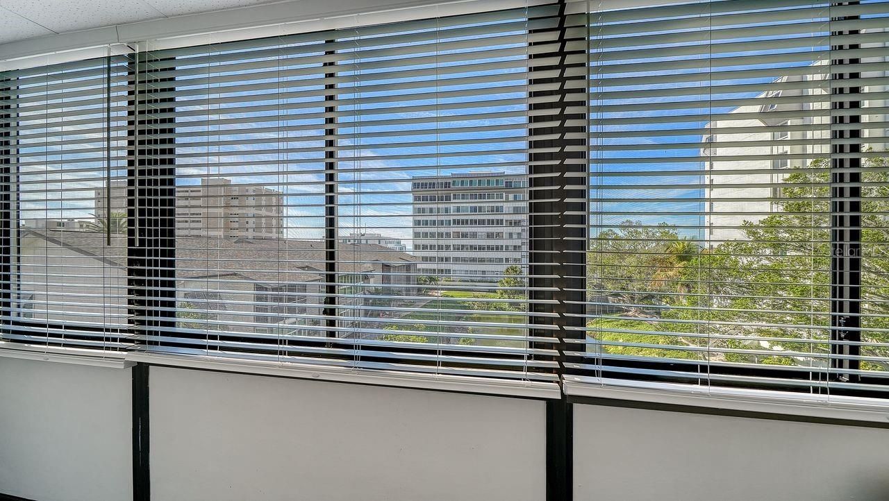 1125 W Peppertree Drive, Unit 302, Sarasota, FL 34242 Photo