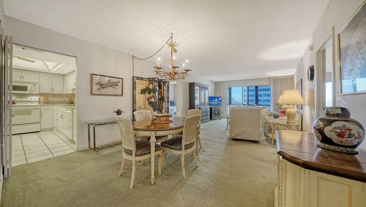 1125 W Peppertree Drive, Unit 302, Sarasota, FL 34242 Photo
