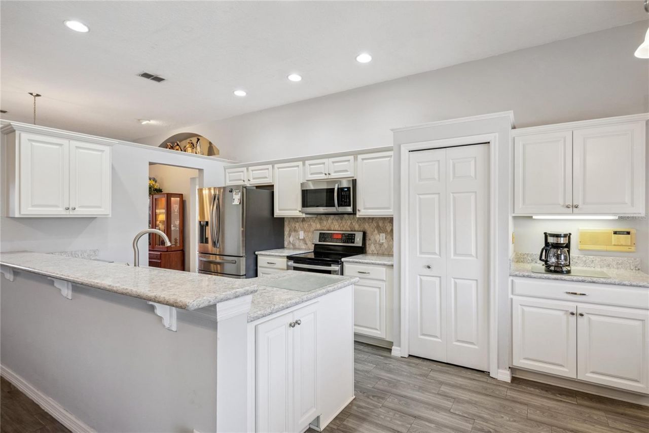 639 Lakehaven Circle, Orlando, FL 32828 Photo