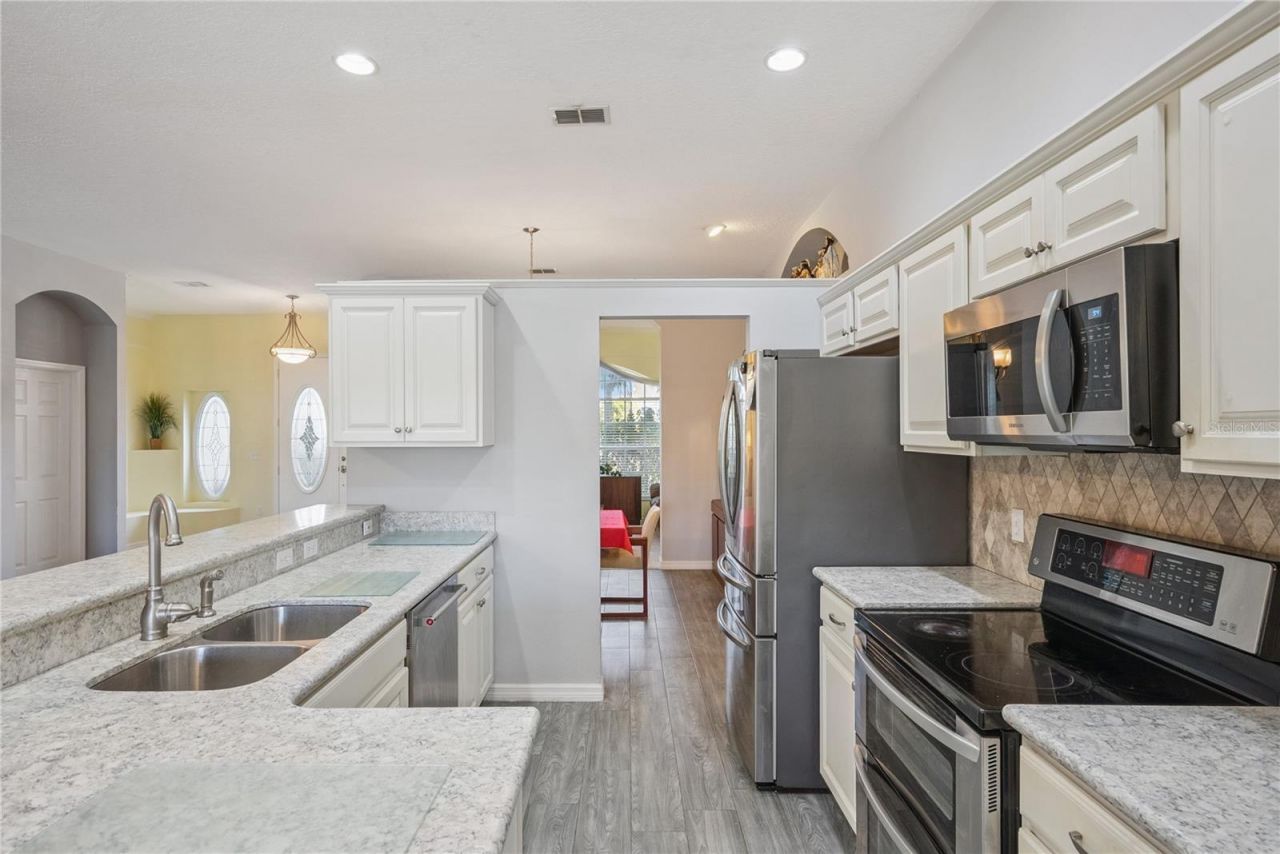 639 Lakehaven Circle, Orlando, FL 32828 Photo