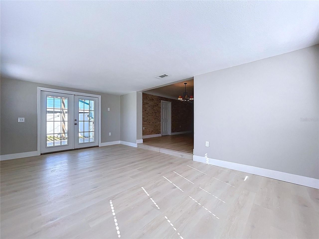 8822 Bay Street Ne, Saint Petersburg, FL 33702 Photo