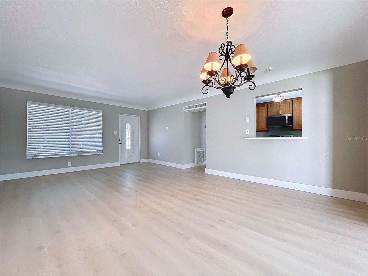 8822 Bay Street Ne, Saint Petersburg, FL 33702 Photo