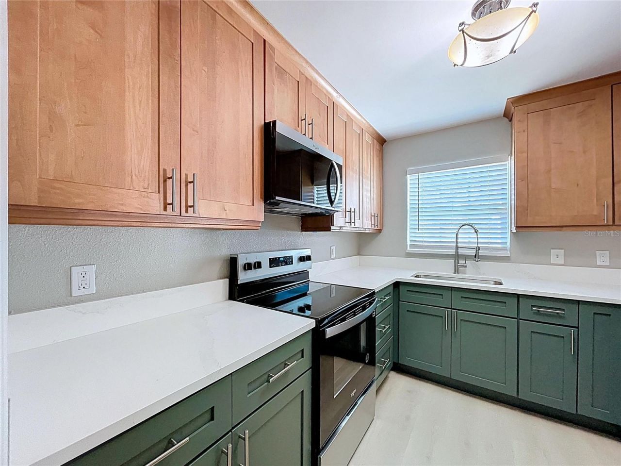 8822 Bay Street Ne, Saint Petersburg, FL 33702 Photo