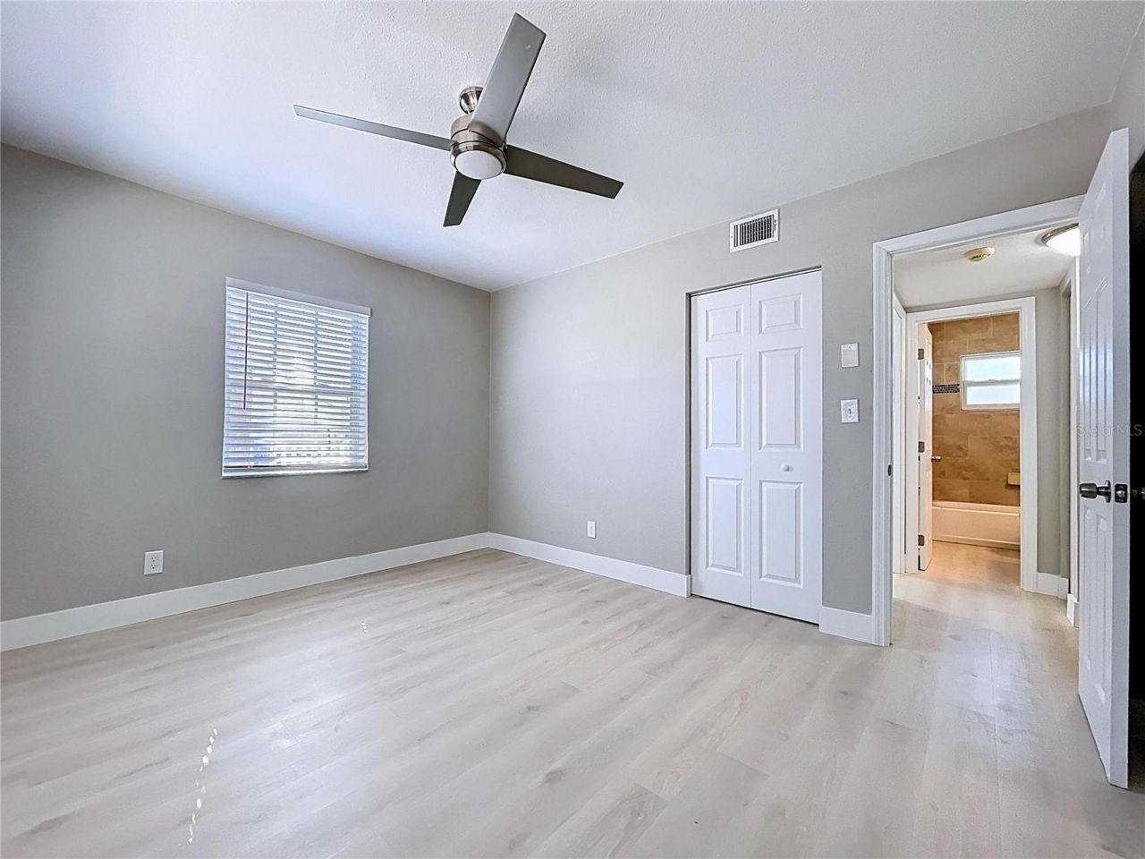 8822 Bay Street Ne, Saint Petersburg, FL 33702 Photo